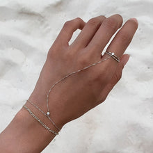Load image into Gallery viewer, Figaro Chain Bracelet