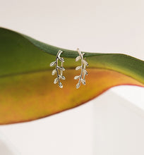 Load image into Gallery viewer, Leaf Ear Climber Earrings
