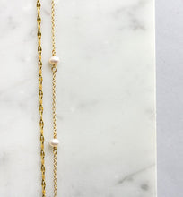 Load image into Gallery viewer, Lacey Link Pearl Choker