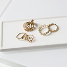 Load image into Gallery viewer, Ivy Leaf Ring