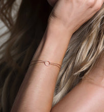Load image into Gallery viewer, Eternity Circle Bracelet
