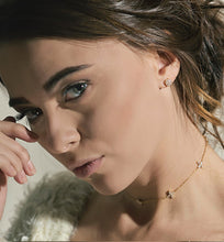 Load image into Gallery viewer, Fleur Crystal Choker
