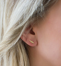 Load image into Gallery viewer, Angulo Dainty Stud Earrings

