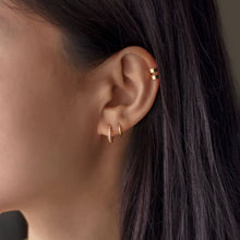 Load image into Gallery viewer, Double Band Ear Cuff
