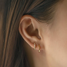 Load image into Gallery viewer, Baguette Huggie Earrings
