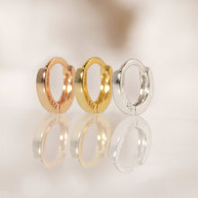 Load image into Gallery viewer, Cartilage Hoop Earring
