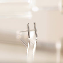 Load image into Gallery viewer, Bar Studs 14K
