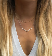 Load image into Gallery viewer, Celine Curb Chain Beaded Choker
