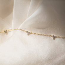 Load image into Gallery viewer, Clover Crystal Necklace
