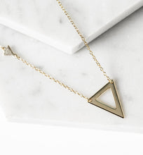 Load image into Gallery viewer, Angulo Necklace
