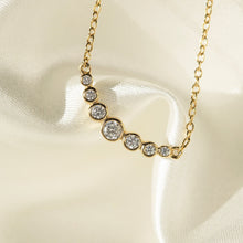 Load image into Gallery viewer, Lina Curve Necklace
