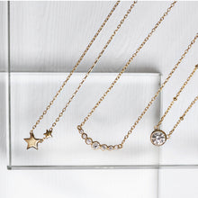 Load image into Gallery viewer, Lina Curve Necklace
