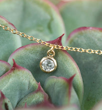 Load image into Gallery viewer, Dangle Crystal Choker
