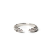 Load image into Gallery viewer, Claw Pavé Ring Set
